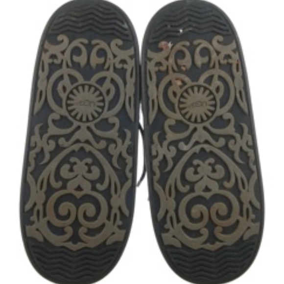 Uggs boots size 10 - Picture 10 of 10